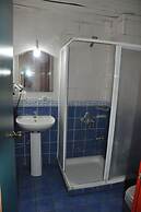 Basil's Apart Hotel