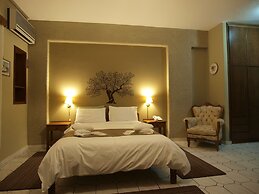 Kleopatra Traditional Hotel Apartments