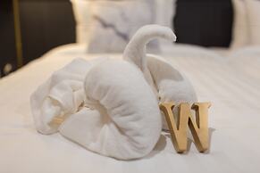 Well Timed Hotel