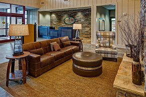 Black Fox Lodge Pigeon Forge, Tapestry Collection by Hilton