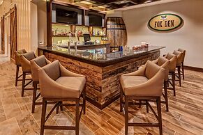 Black Fox Lodge Pigeon Forge, Tapestry Collection by Hilton
