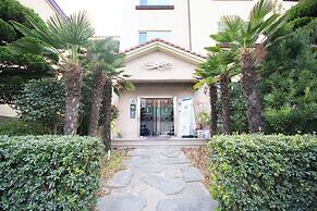 Charmant Hotel