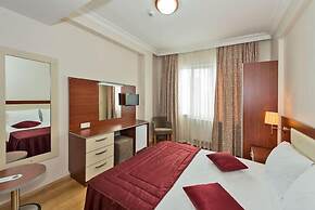 La Garden Hotel