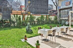 La Garden Hotel