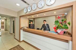 La Garden Hotel