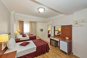 La Garden Hotel