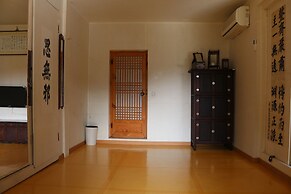Chiam Gotaek
