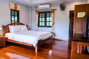 Baanrimnam Resort Trat
