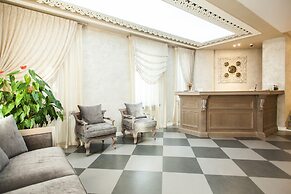 Mikhail Strogov Hotel