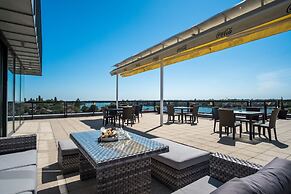 Hotel Dolphin