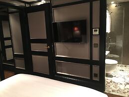 Mimi's Hotel Soho