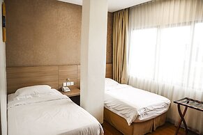 Hana Hotel