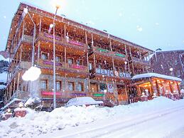 Meric Hotel