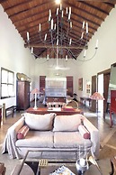 The Dutch House