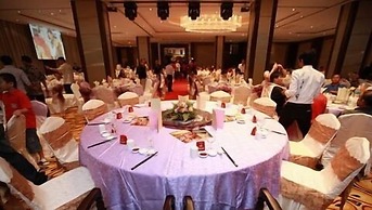Crown Garden Hotel