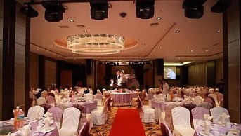 Crown Garden Hotel