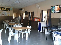 Yee Tai Cafe & Inn