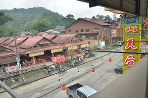 Yee Tai Cafe & Inn