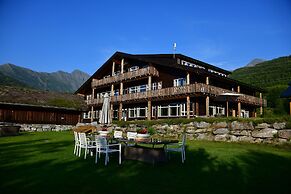 Blåtind Boutique Hotel