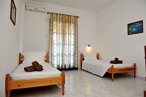 Marina Hotel