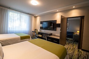 Hotel Mirra San Luis