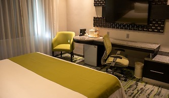 Hotel Mirra San Luis