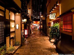 Cafe & Hostel Kimi to Ichigo