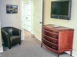 Newsroom Suites