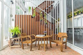 Haus Hostel