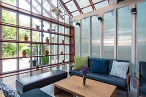 Haus Hostel