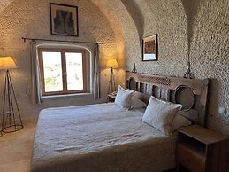 Kistar Cave Hotel