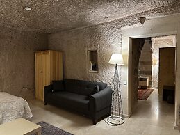 Kistar Cave Hotel