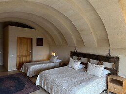 Kistar Cave Hotel