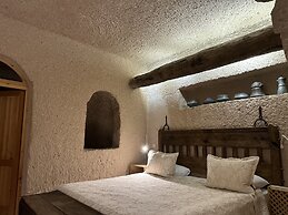 Kistar Cave Hotel
