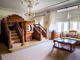 Berwick Lodge