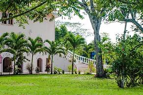Banana Bank Lodge