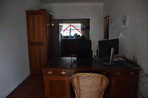 Bamboleo Inn Belize