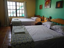 Bamboleo Inn Belize