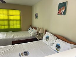 Bamboleo Inn Belize