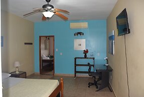 Bamboleo Inn Belize