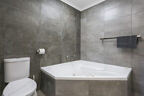 Crown Apartments