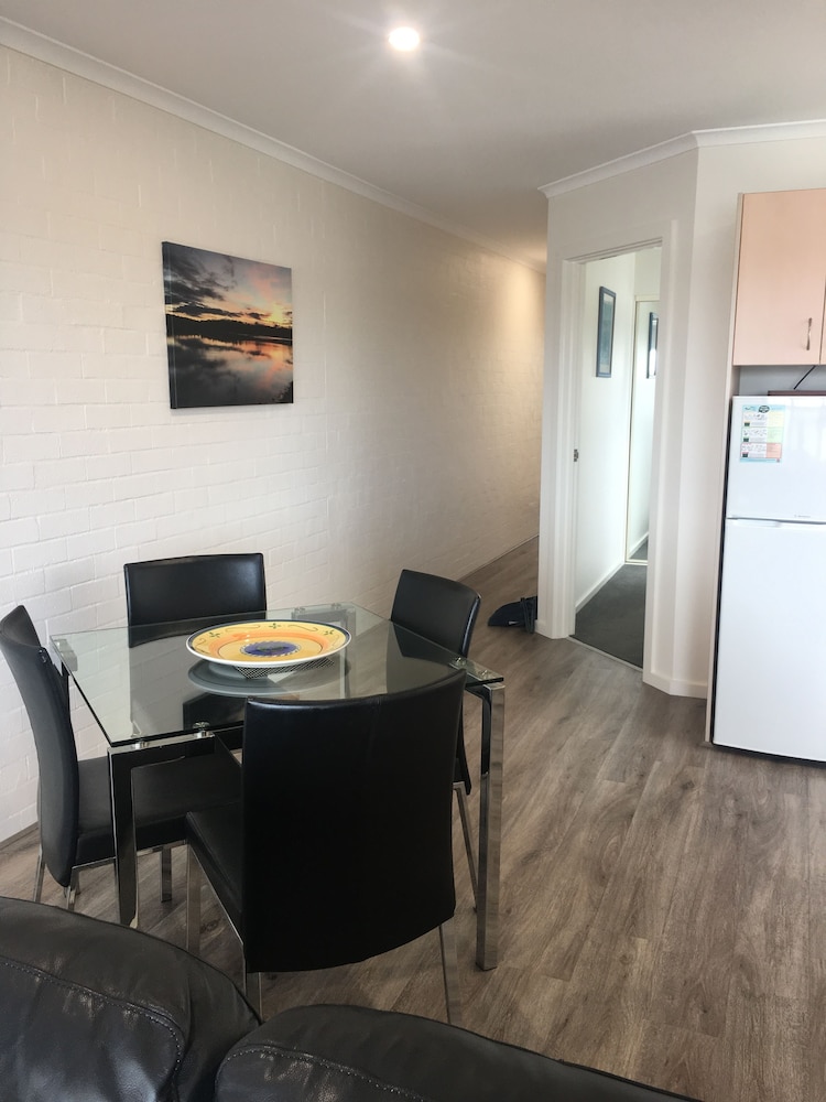 Crown Apartments