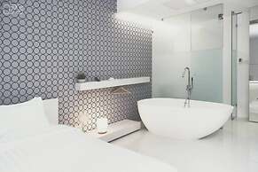 Q Residences