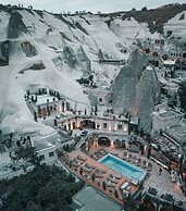 Local Cave House Hotel