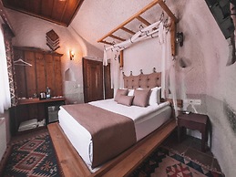 Local Cave House Hotel