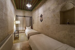 Tekkaya Cave Hotel
