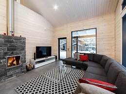 Villa Polaris
