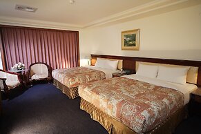 Noble Hotel