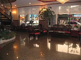 Noble Hotel