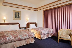 Noble Hotel